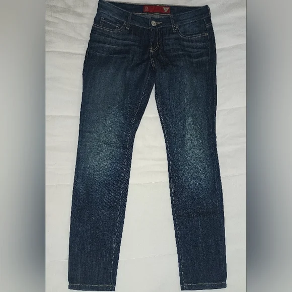 Guess Jeans - Picture 11 of 13